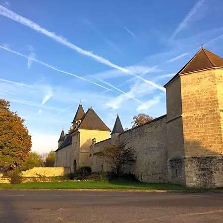 Le Chateau De Coyolles