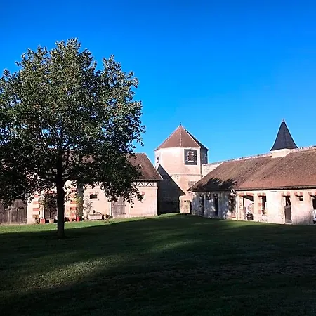 Le Chateau De Coyolles